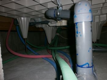 浴室周りの床下の断熱欠損